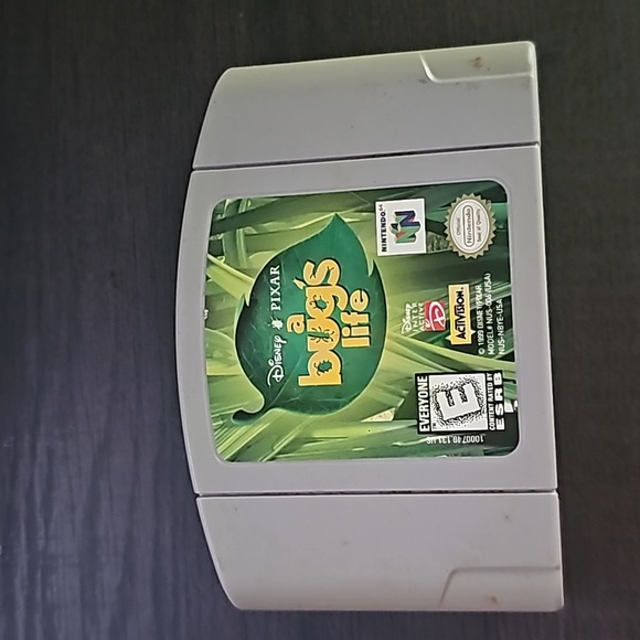 A Bugs Life N64 - Picture 1 of 2
